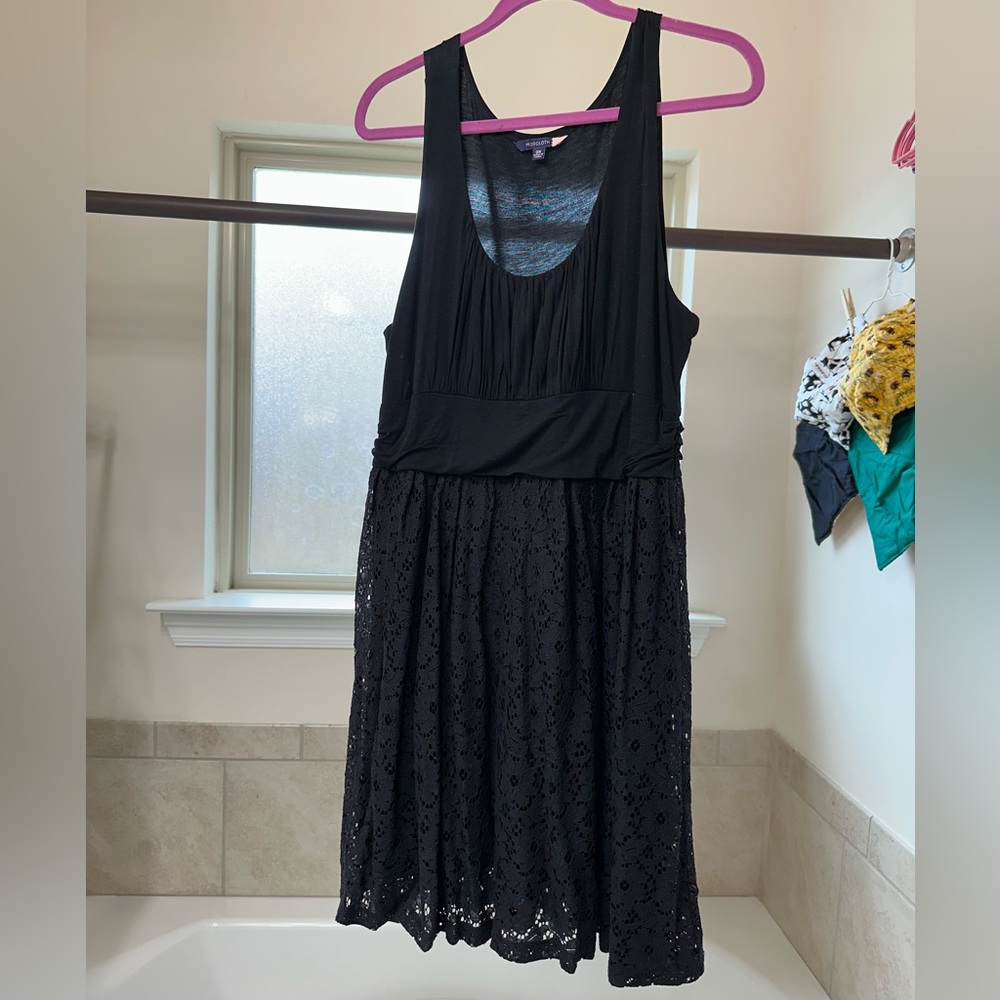 ModCloth Black Sleeveless Lace Dress